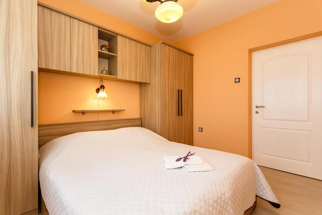 Apartmani Vrsek Vrbnik  0*, Vrbnik (Primorje-Gorski Kotar) Croazia