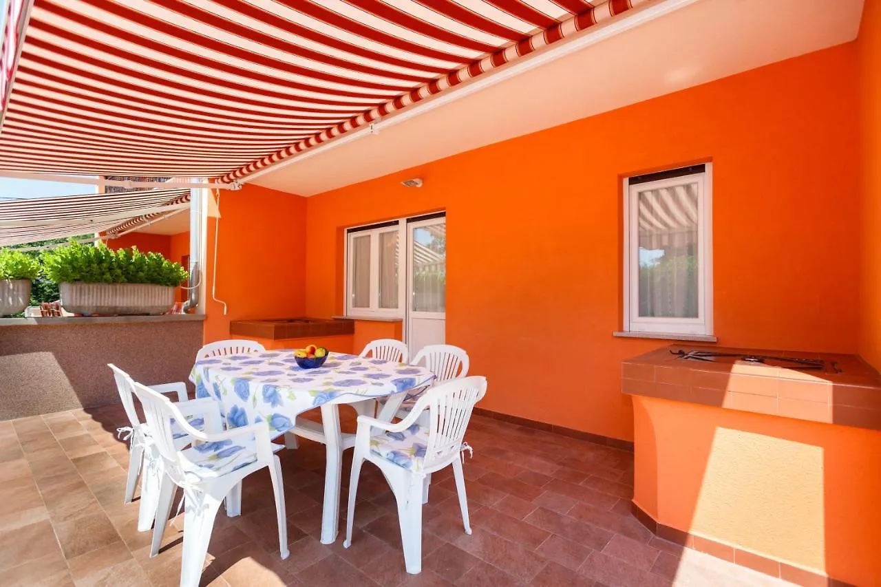 Apartmani Vrsek Vrbnik  Croazia