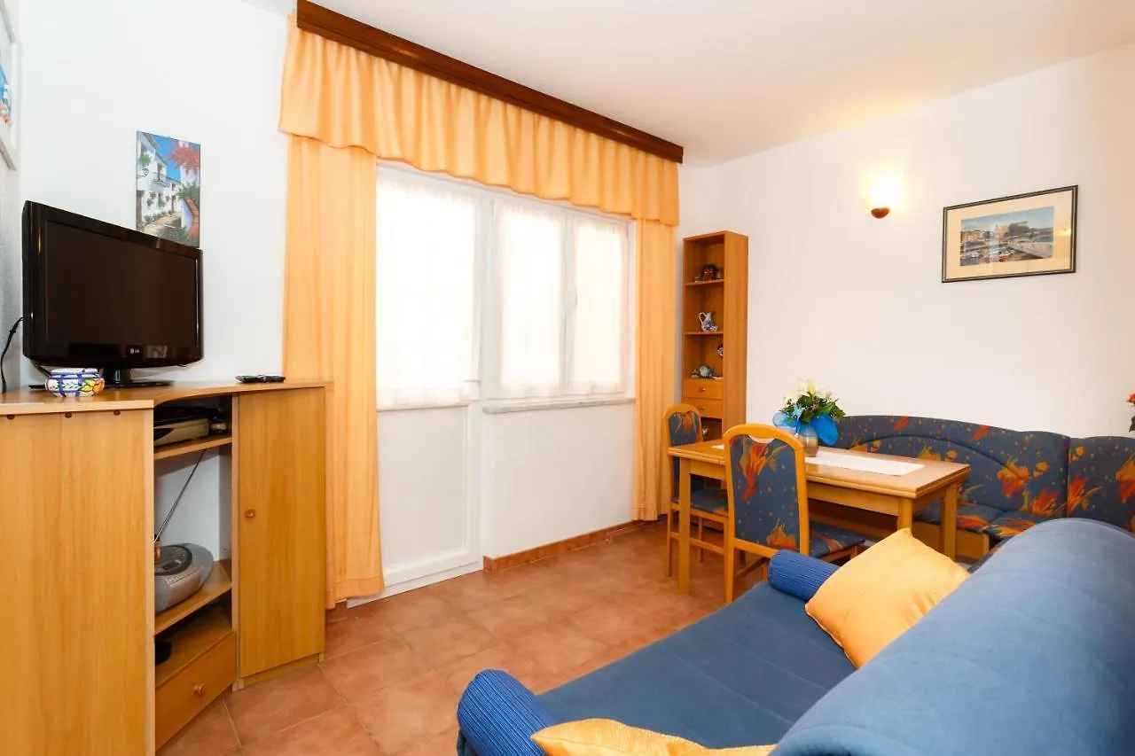 Apartmani Vrsek Vrbnik  0*, Vrbnik (Primorje-Gorski Kotar) Croazia