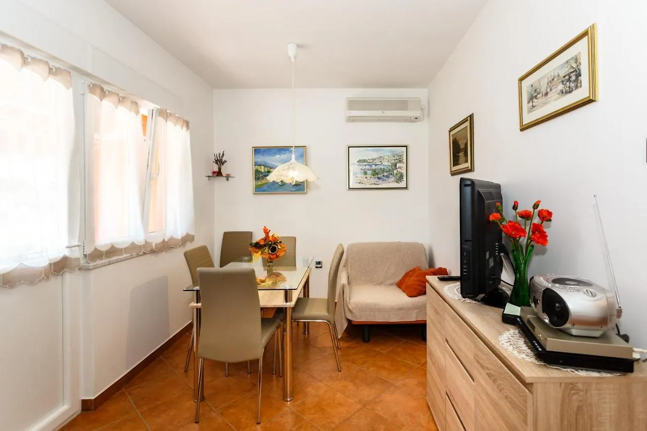 Appartamento Apartmani Vrsek Vrbnik Croazia
